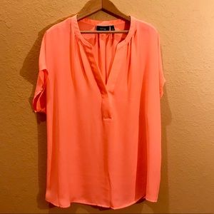 🛍 3FOR $15 🛍 Peach/Orange Popover Shirt Size L
